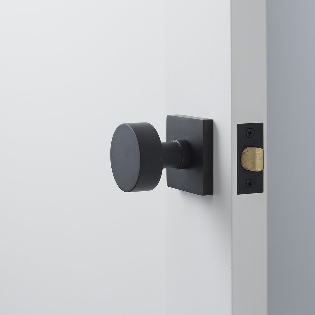 Berlin Door Set with Cylinder Knob
