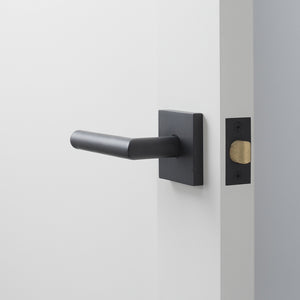 sku_image,berlin-door-set-with-otto-lever-flat-black-612187,false,true