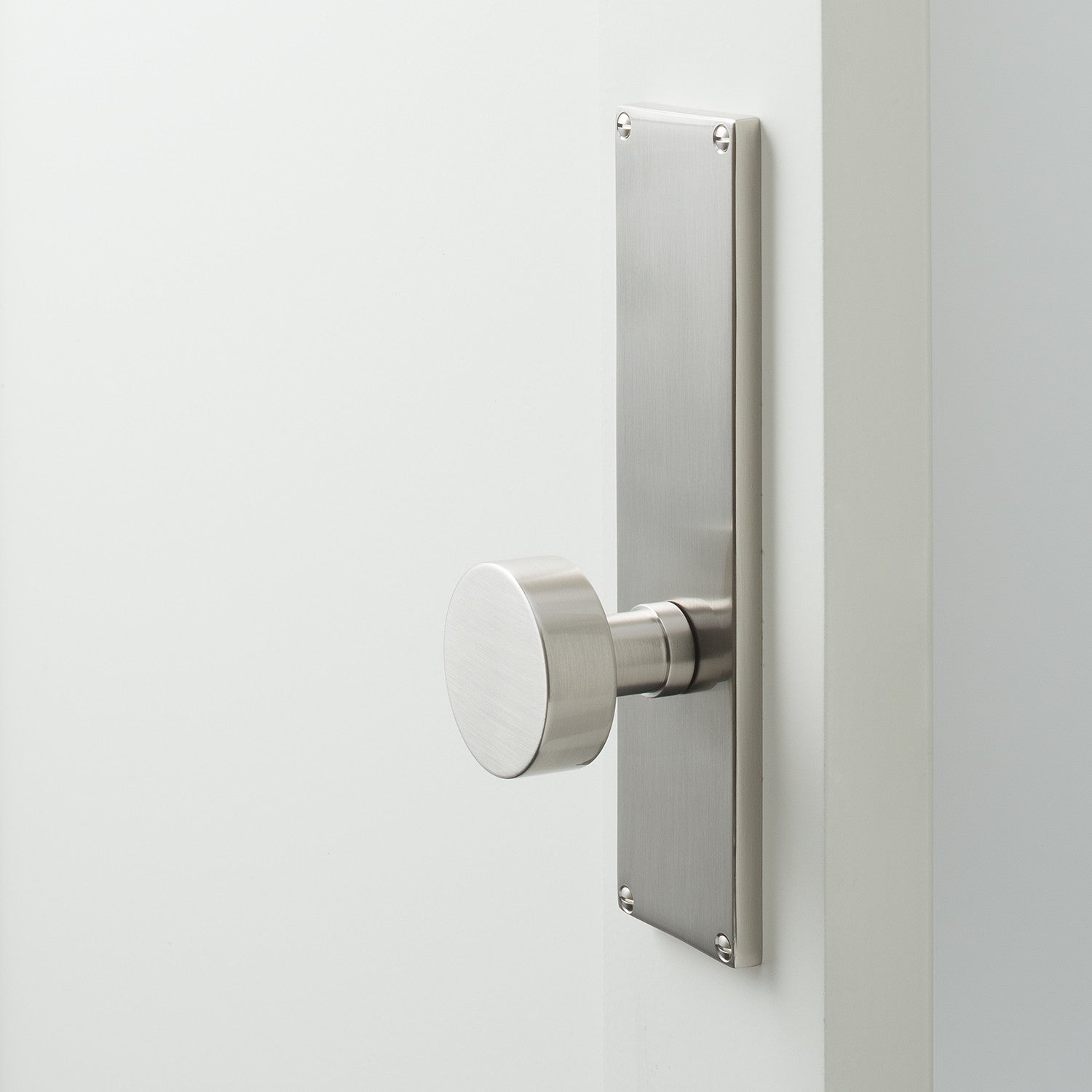 sku_image,tate-door-set-with-cylinder-knob-608175,false,true