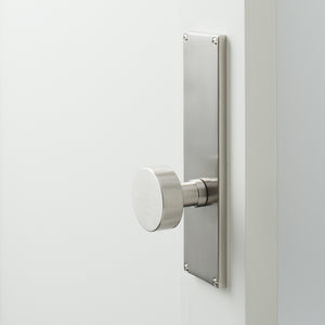sku_image,tate-door-set-with-cylinder-knob-satin-nickel-608183,false,true