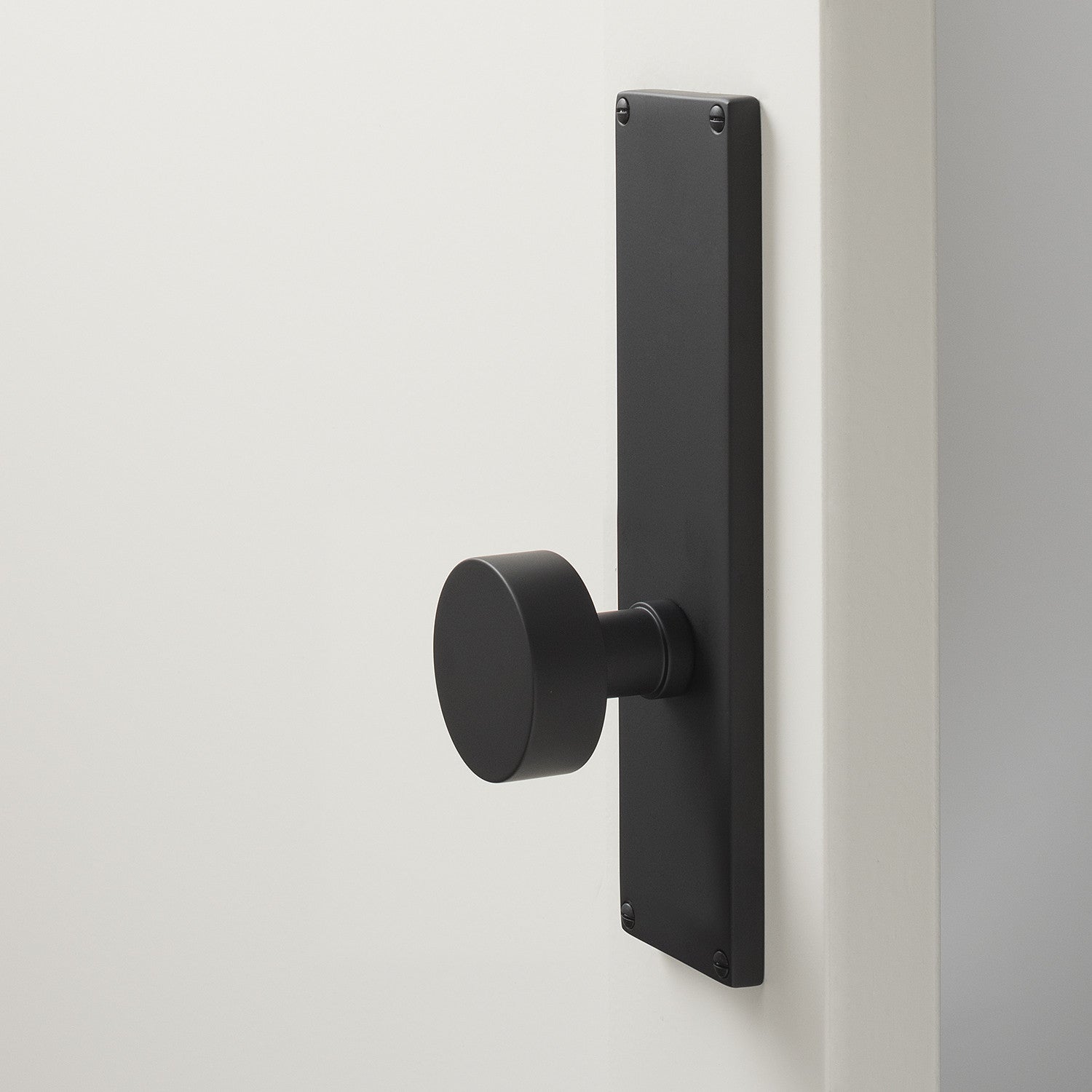 sku_image,tate-door-set-with-cylinder-knob-flat-black-608223,false,true