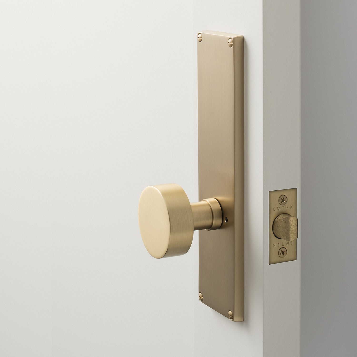sku_image,tate-door-set-with-cylinder-knob-satin-brass-607445,false,true