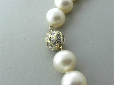 14K Gold Diamond 12mm 15.5mm South Sea Pearl Necklace